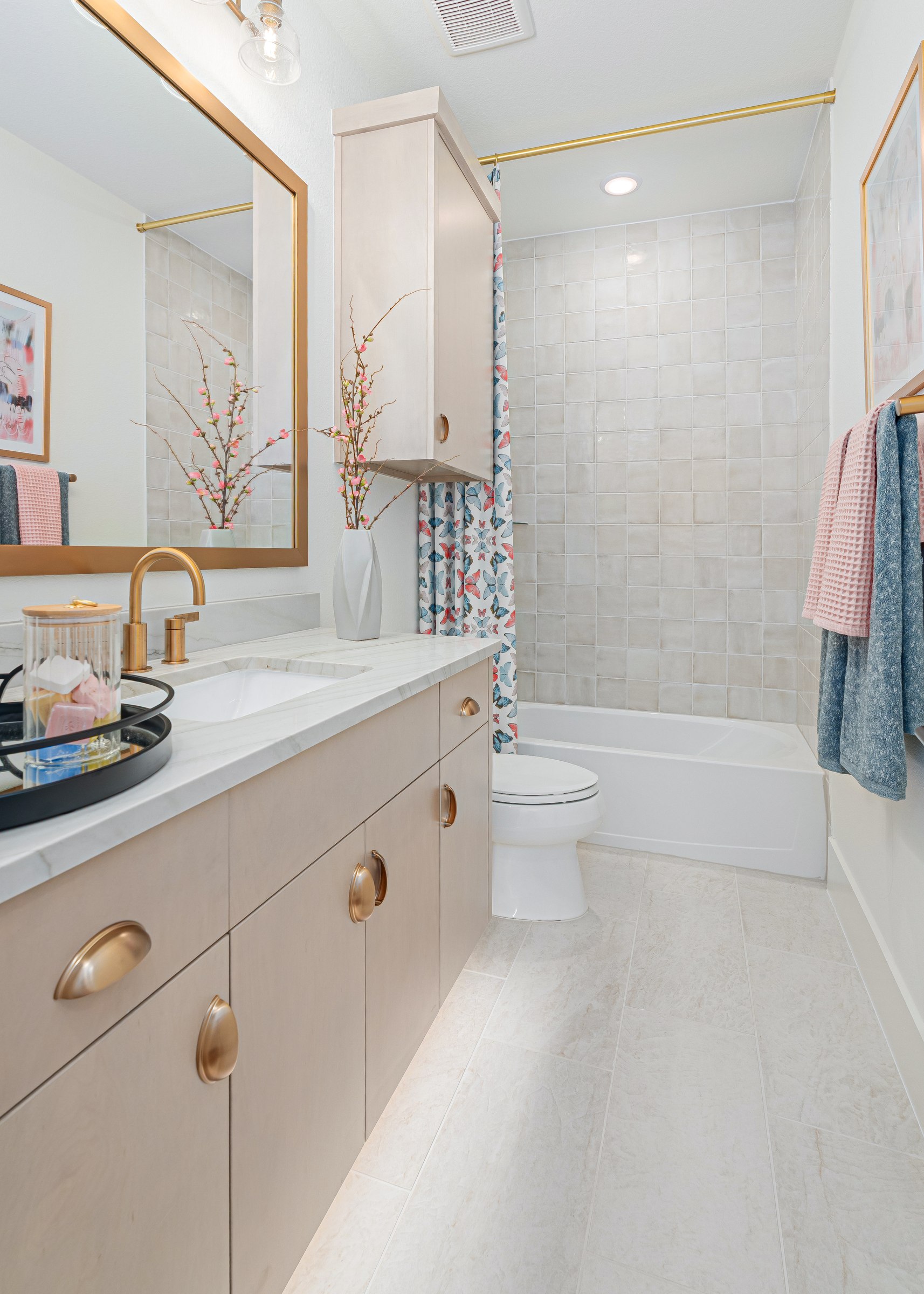secondary-bath-blue