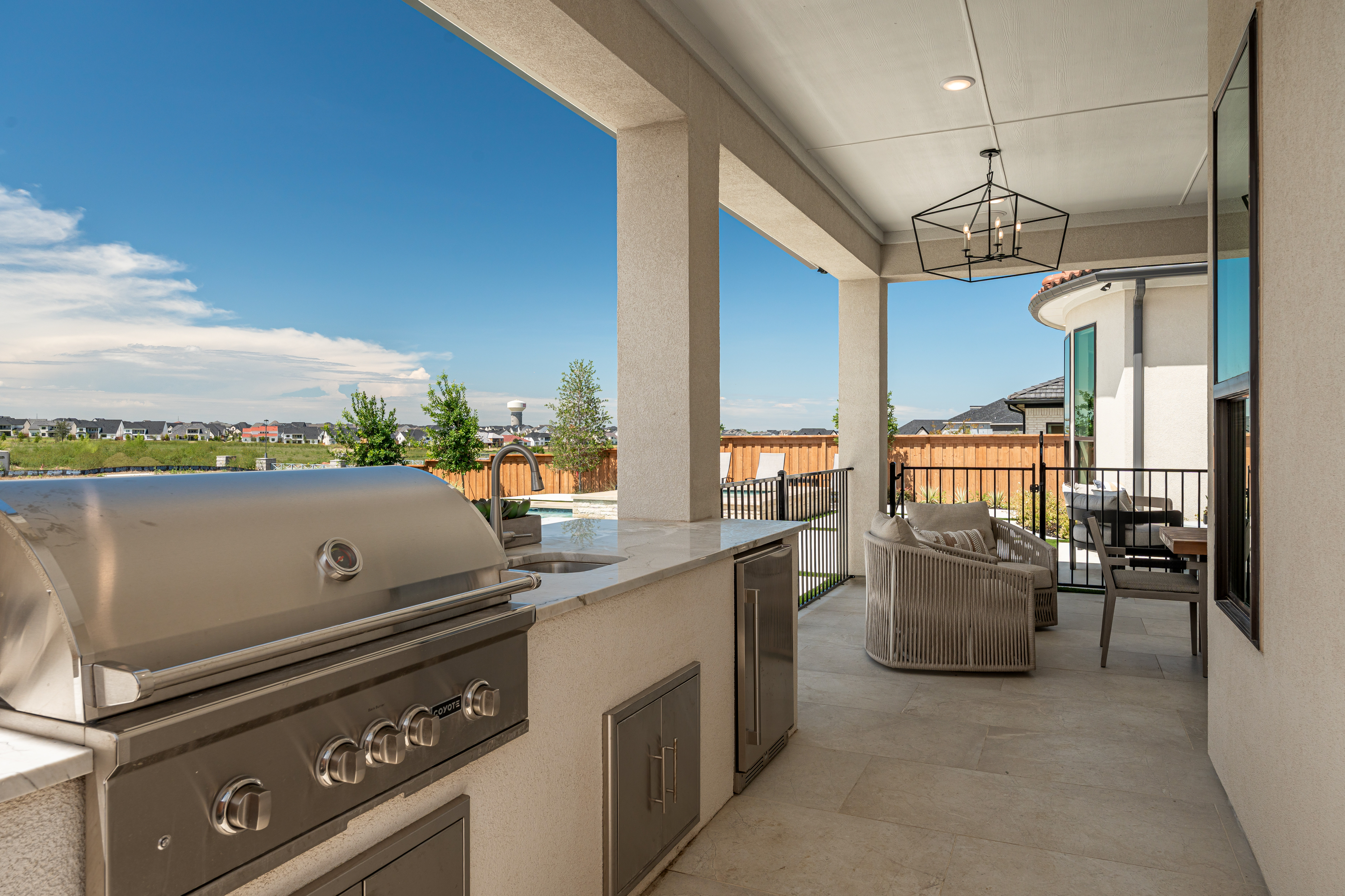 outdoor-kitchen